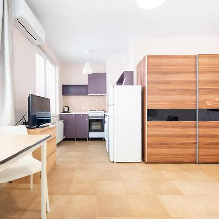 Lovely In Studentski Grad Apartment Sofia